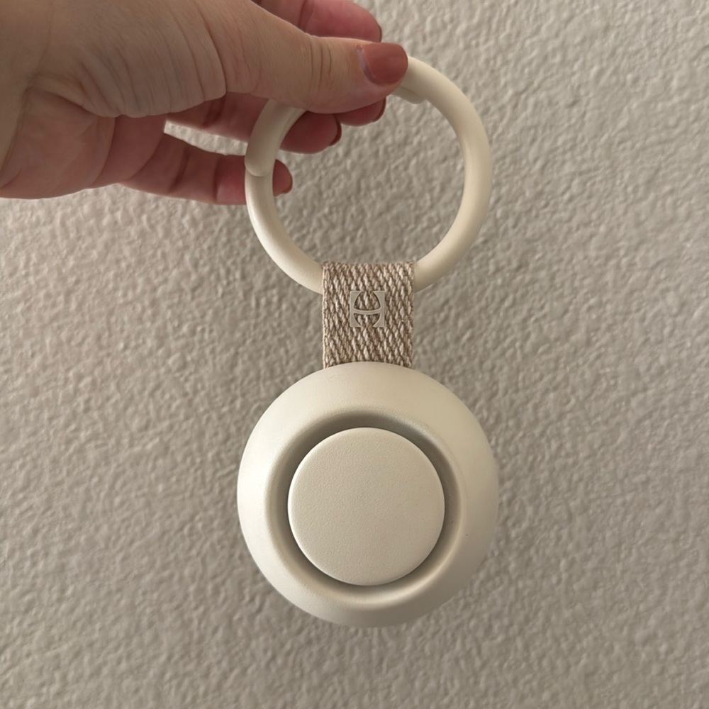 Hatch Rest Go Portable Sound Machine